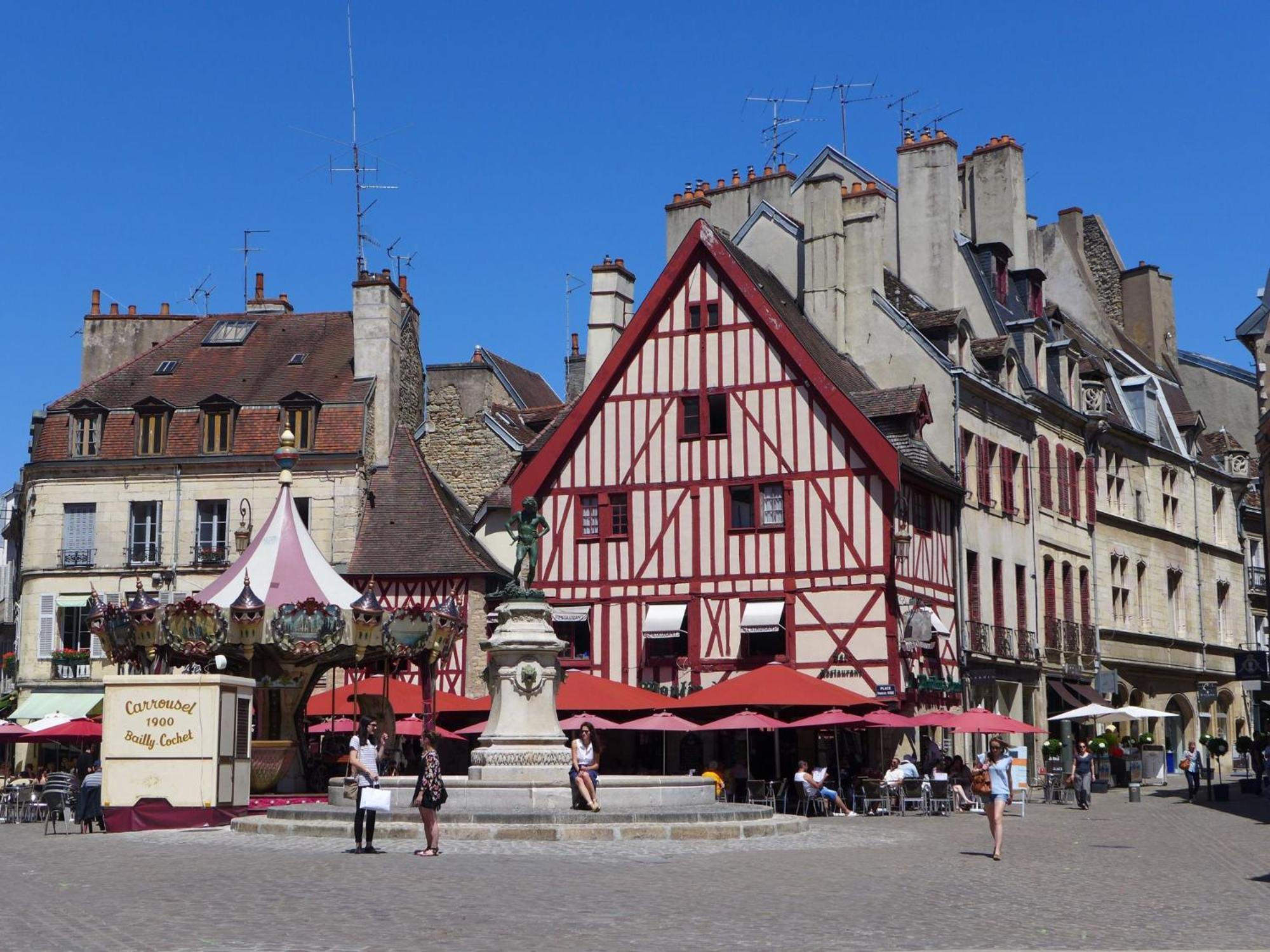 Le Pastore Avec Terrasse Au Coeur Du Centre Historique Дижон Екстериор снимка